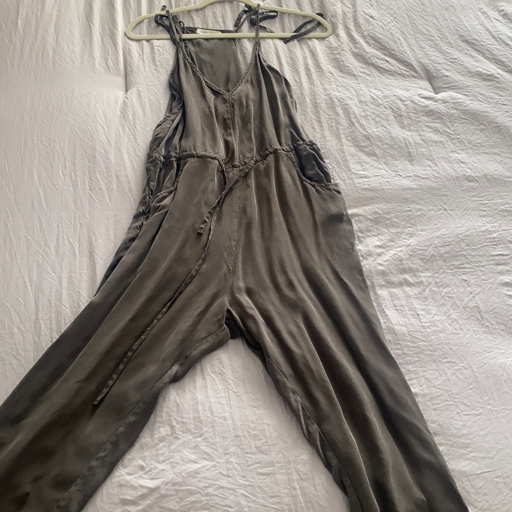 Honey punch, charcoal grey jumpsuit, size 2